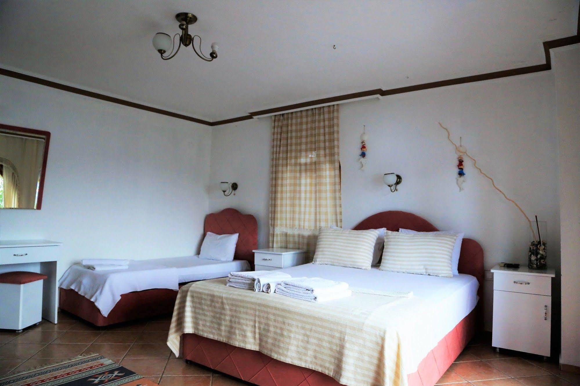 Dolphin Hotel Selimiye  Exterior foto